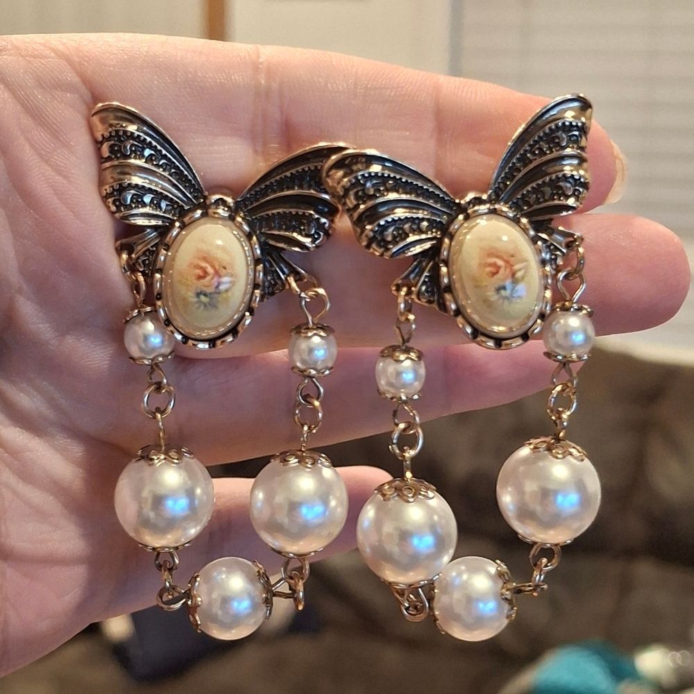Rustic Pearl Butterfly Dangle  Earrings - Picture 6 of 7